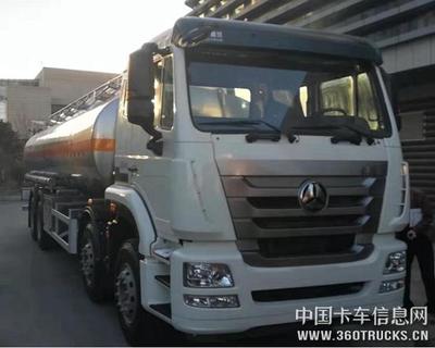 中國I代智能卡車豪沃T7H 驅動?；愤\輸行業安全與效率新升級